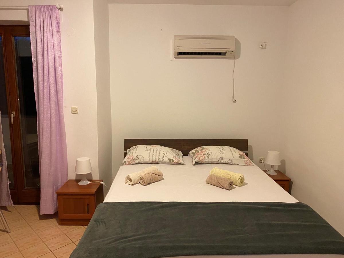 Malinska City Center Room For 2 Экстерьер фото